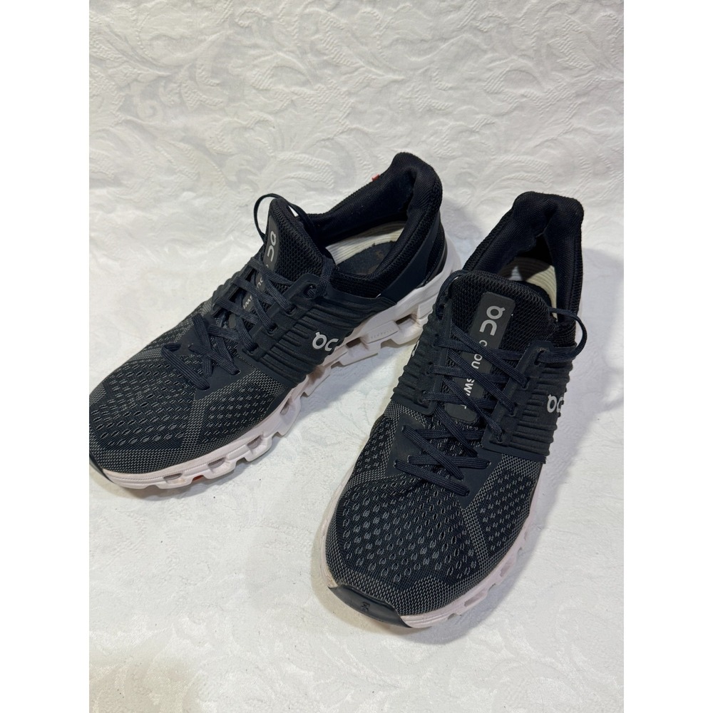On Cloudswift Running Shoes Men's 7 / Women's 9 Black White Swiss